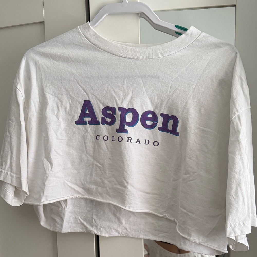 Brandy Melville White Crop Top with Purple Aspen Print
